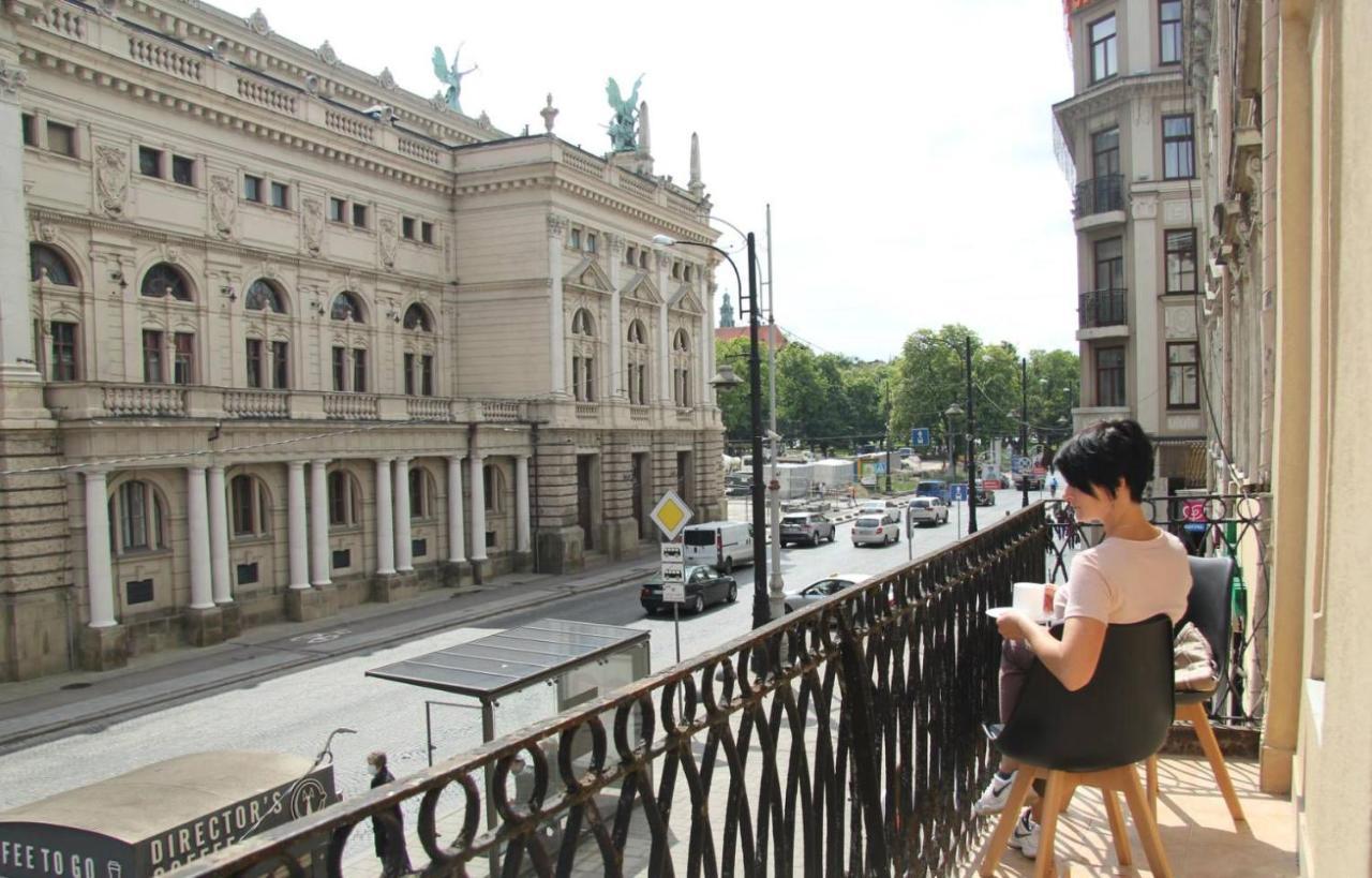 Apartment In The Centre Of Lviv Exterior photo